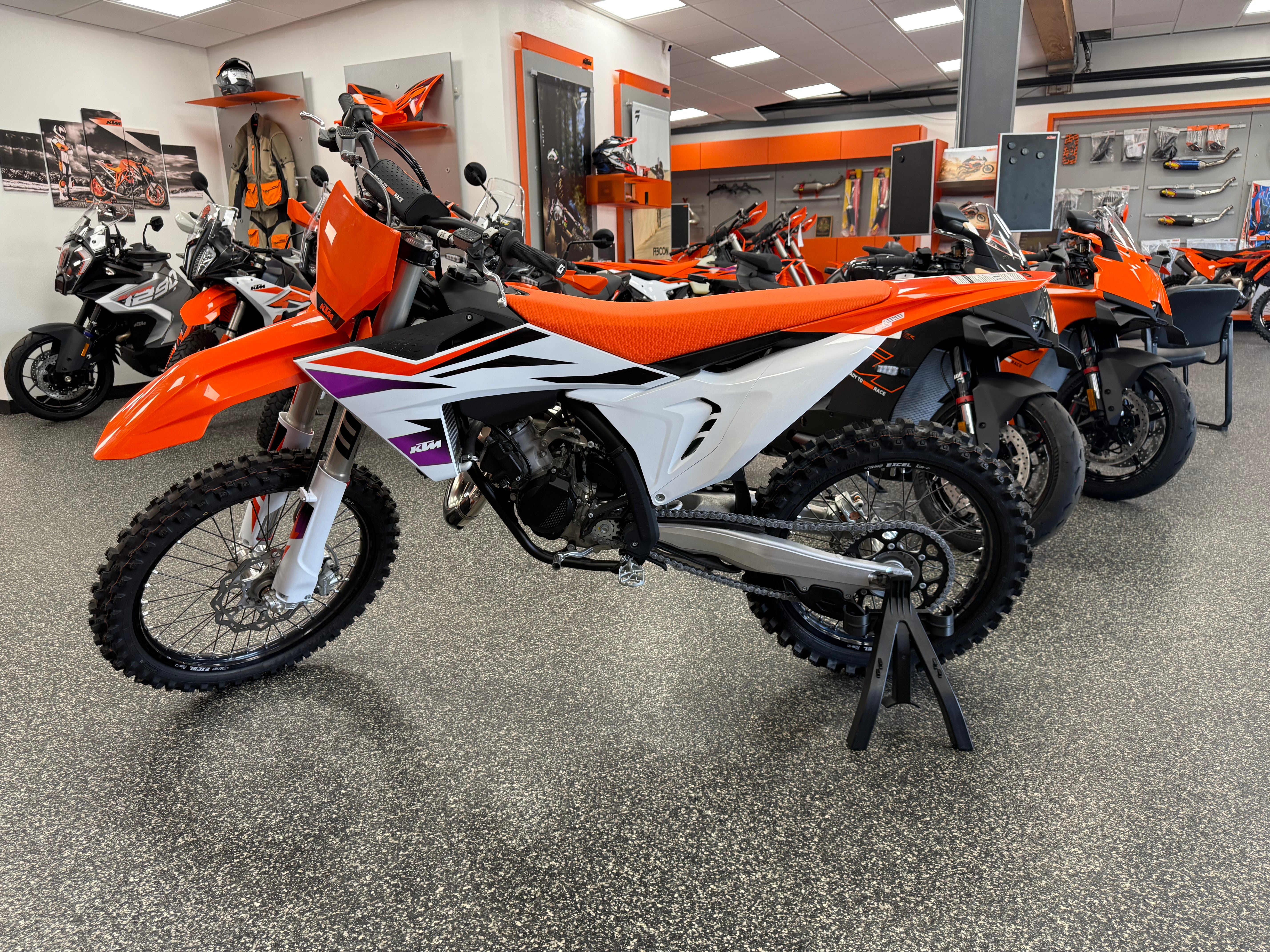 2024 KTM 125 SX - side view