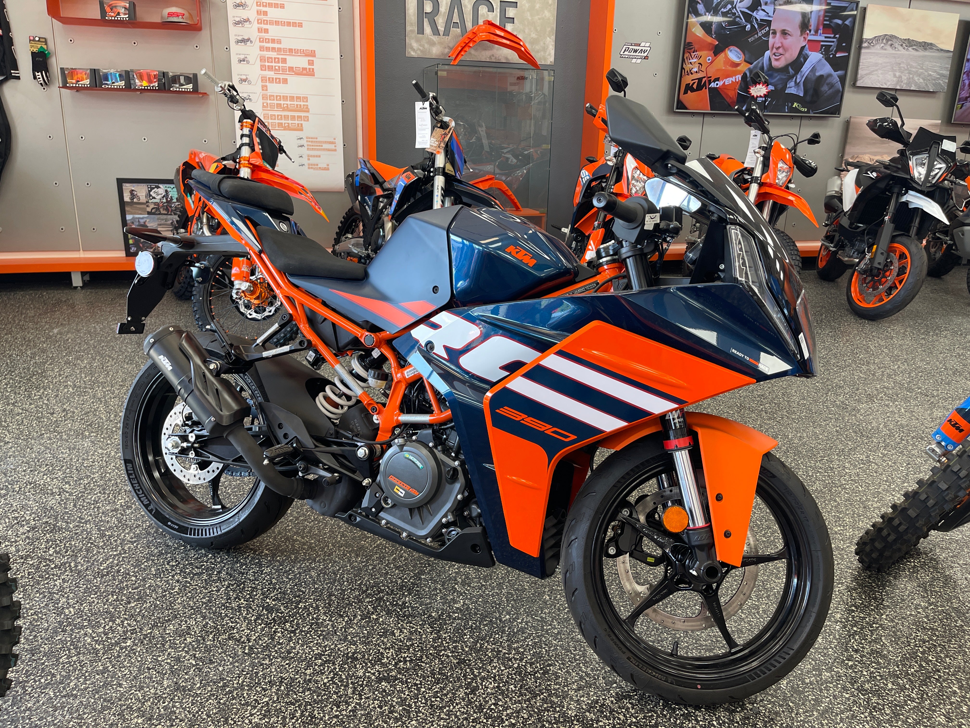 2024 KTM RC 390 sport bike