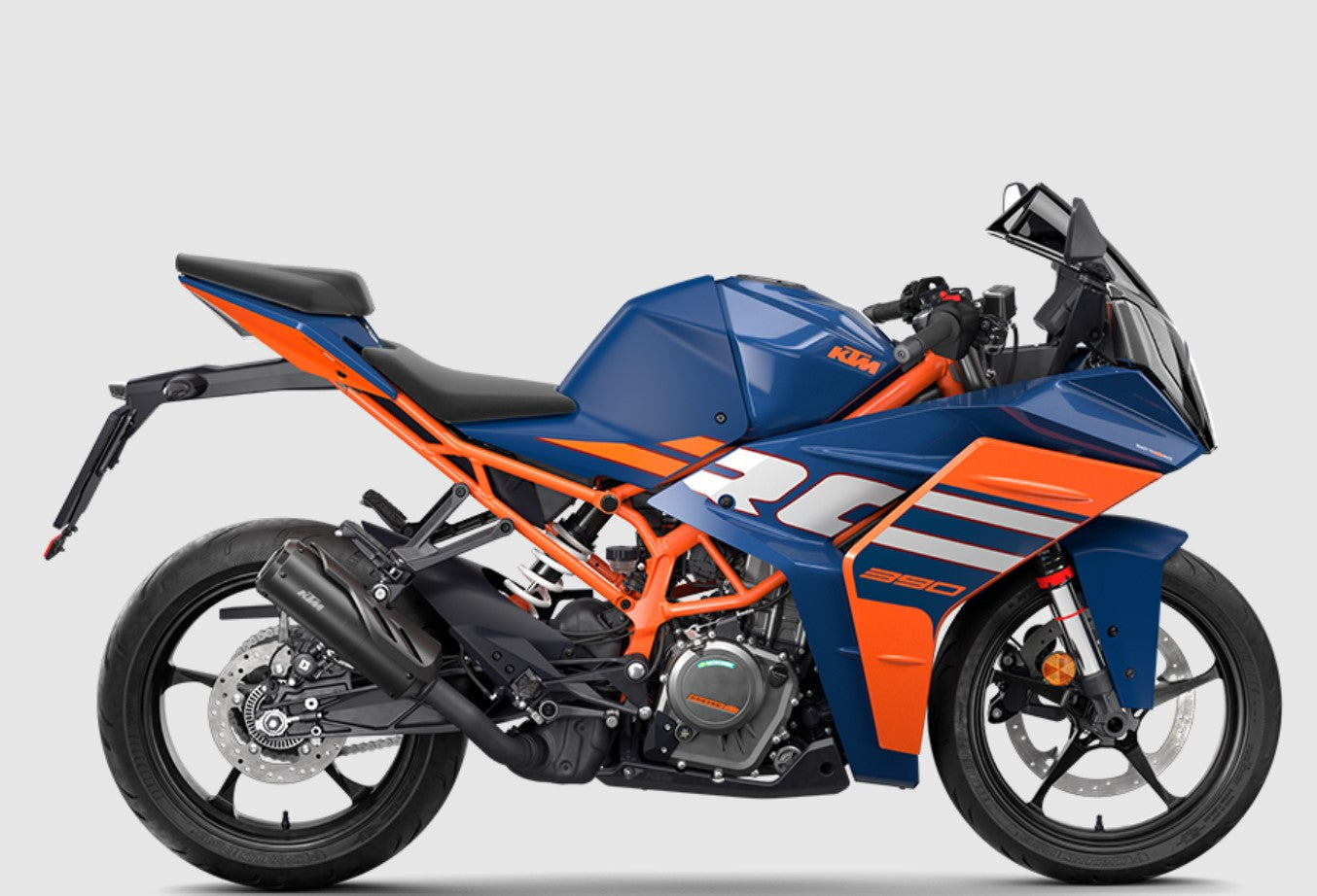 2024 KTM RC 390 side view