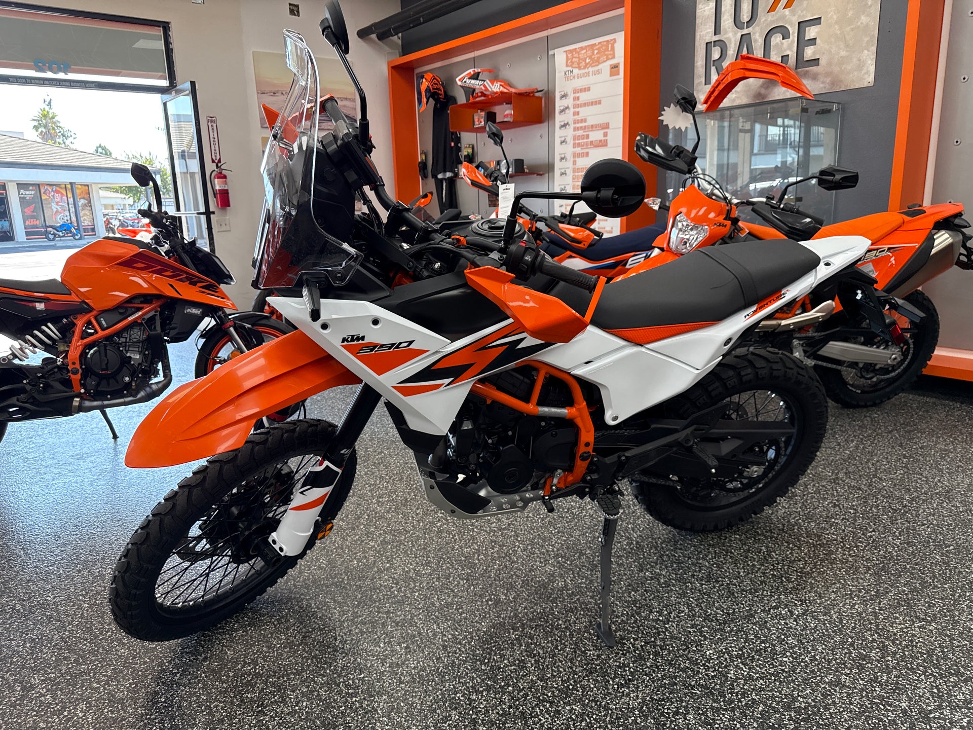 2025 KTM 390 ADVENTURE R photo