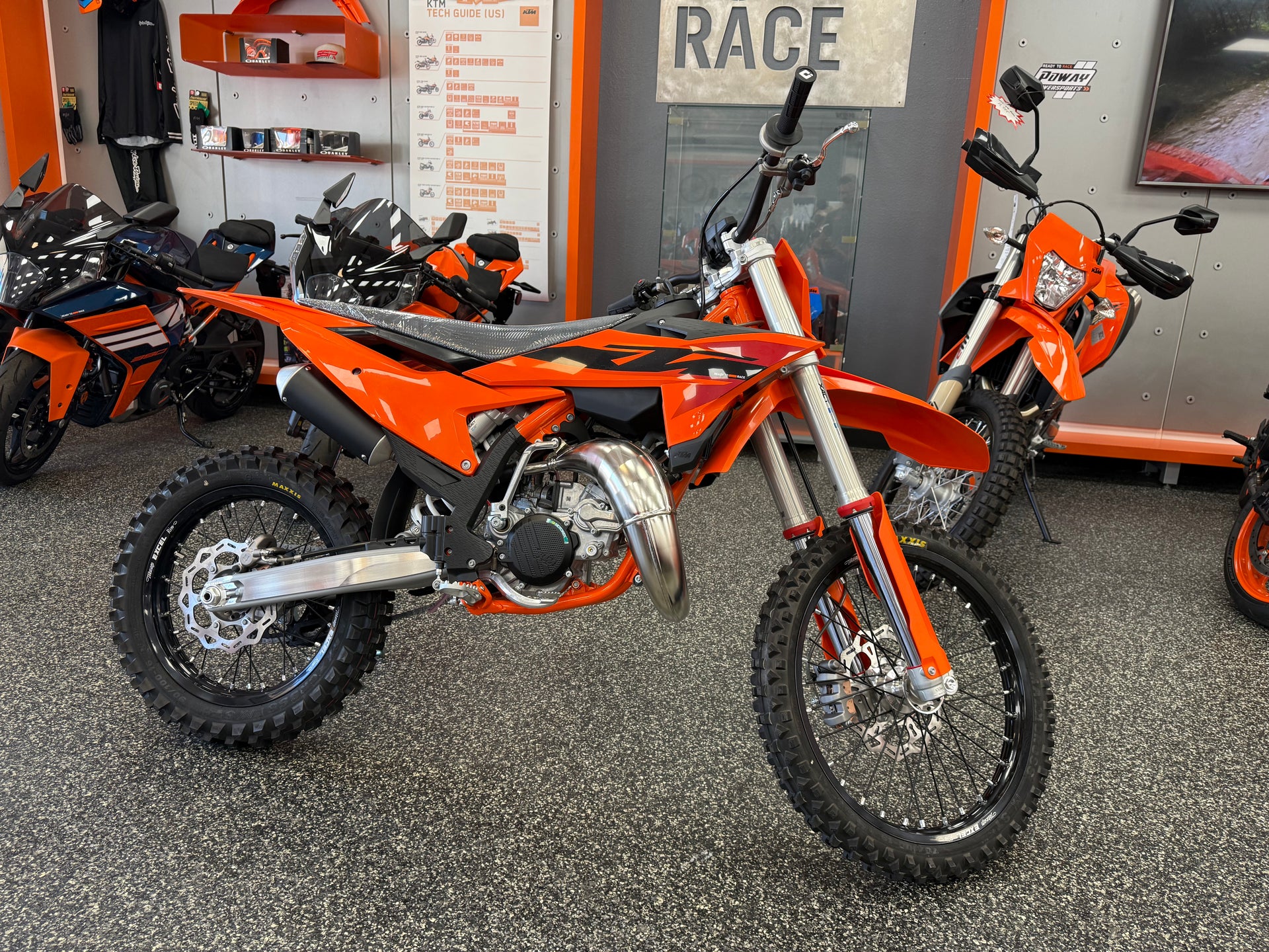 2025 KTM SX 85 19/16 showroom
