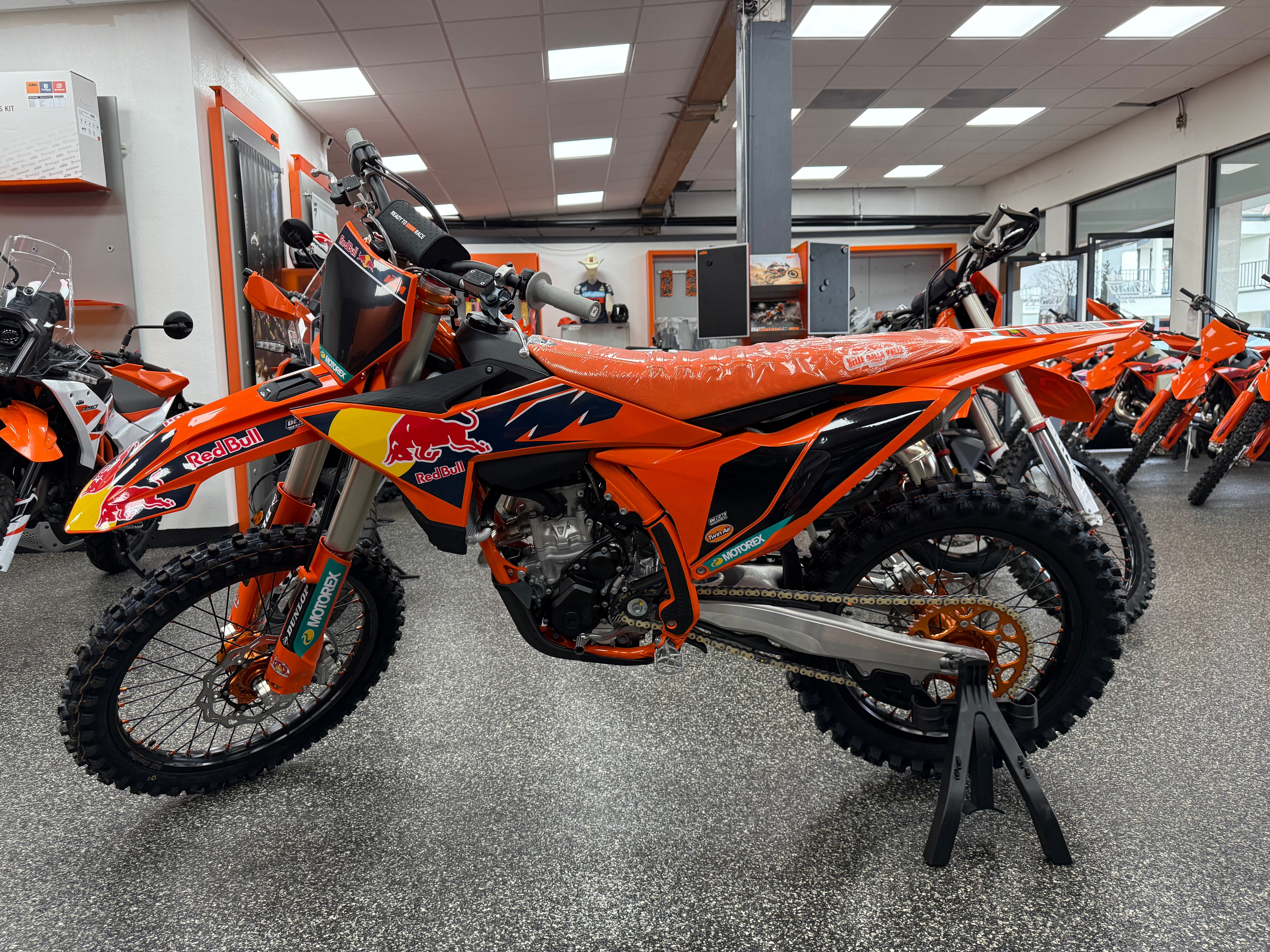 2026 KTM 250 SX-F FACTORY side view