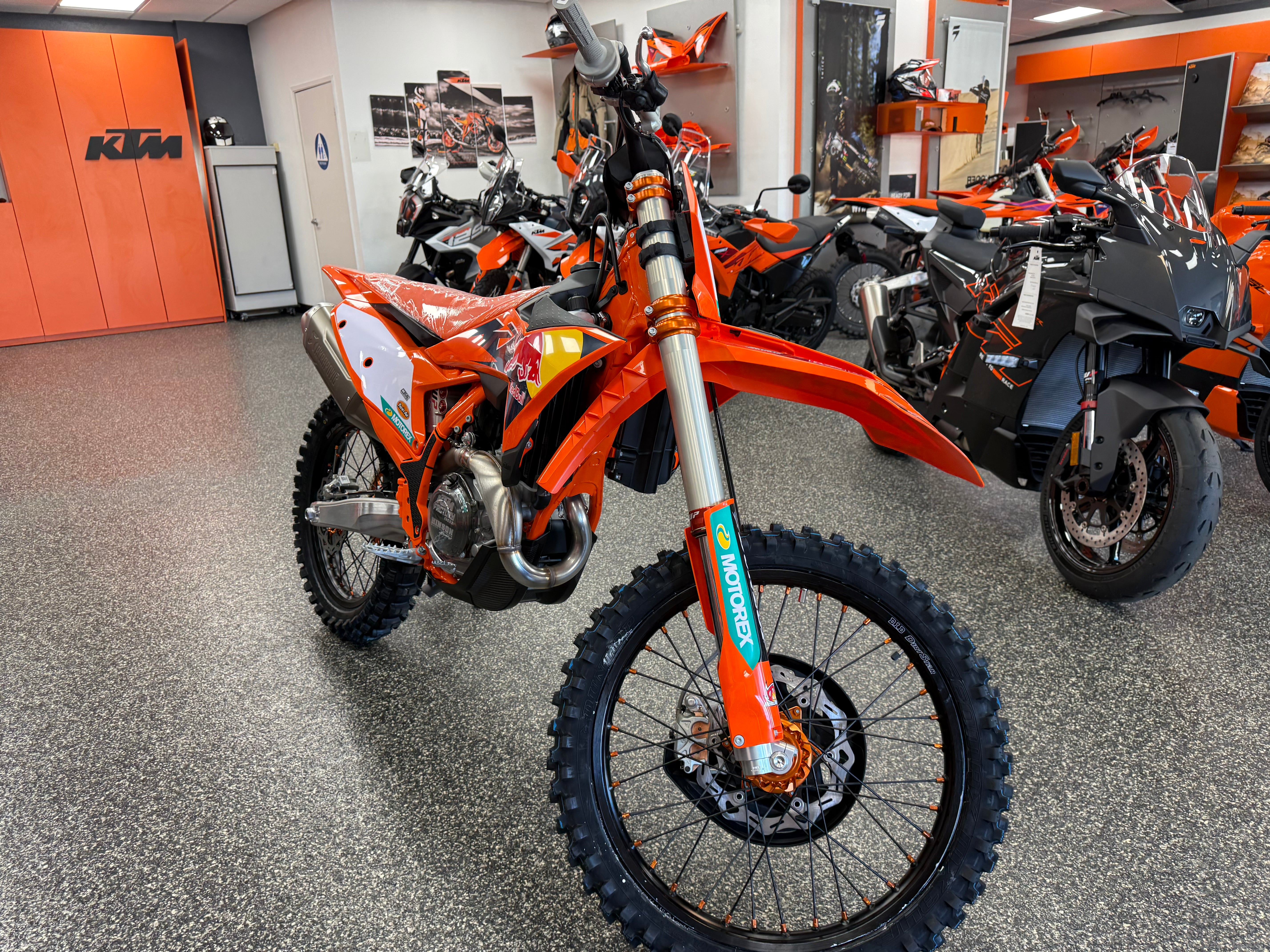 2026 KTM 450 SX-F FACTORY side view