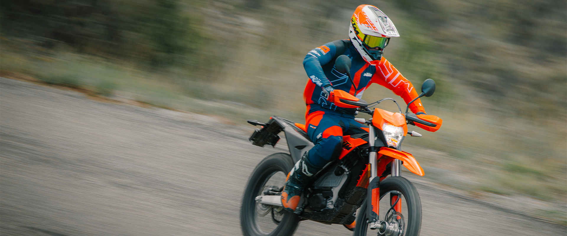 2027 KTM FREERIDE E angle